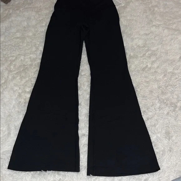Lululemon Groove SHR Flared Leggings *Regular 32.5” Black Sizes 6 & 8 NWT - Picture 4 of 10